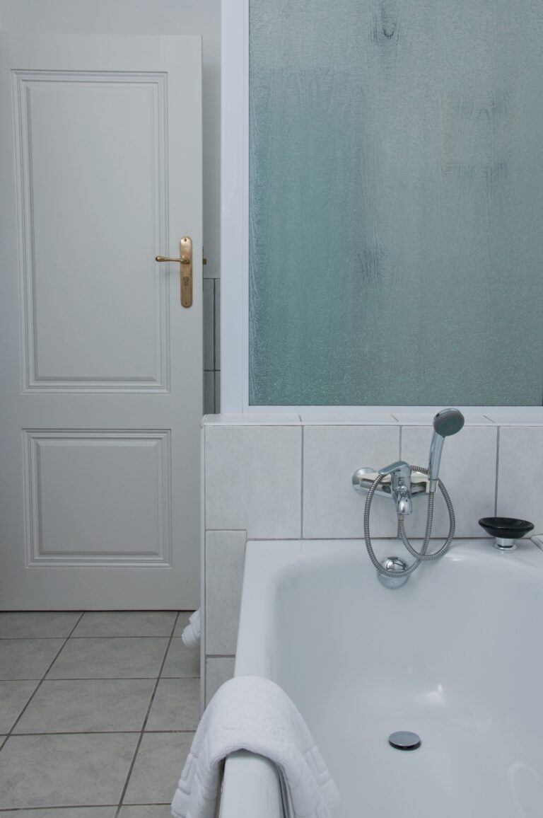 bathroom f 768x1156
