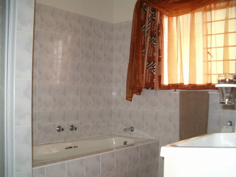 Room Bathroom 2 768x576